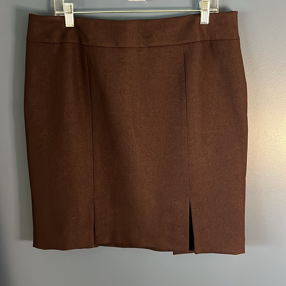 Le Suit Separates - deep purple/plum pencil skirt w front & back kick pleats 14P